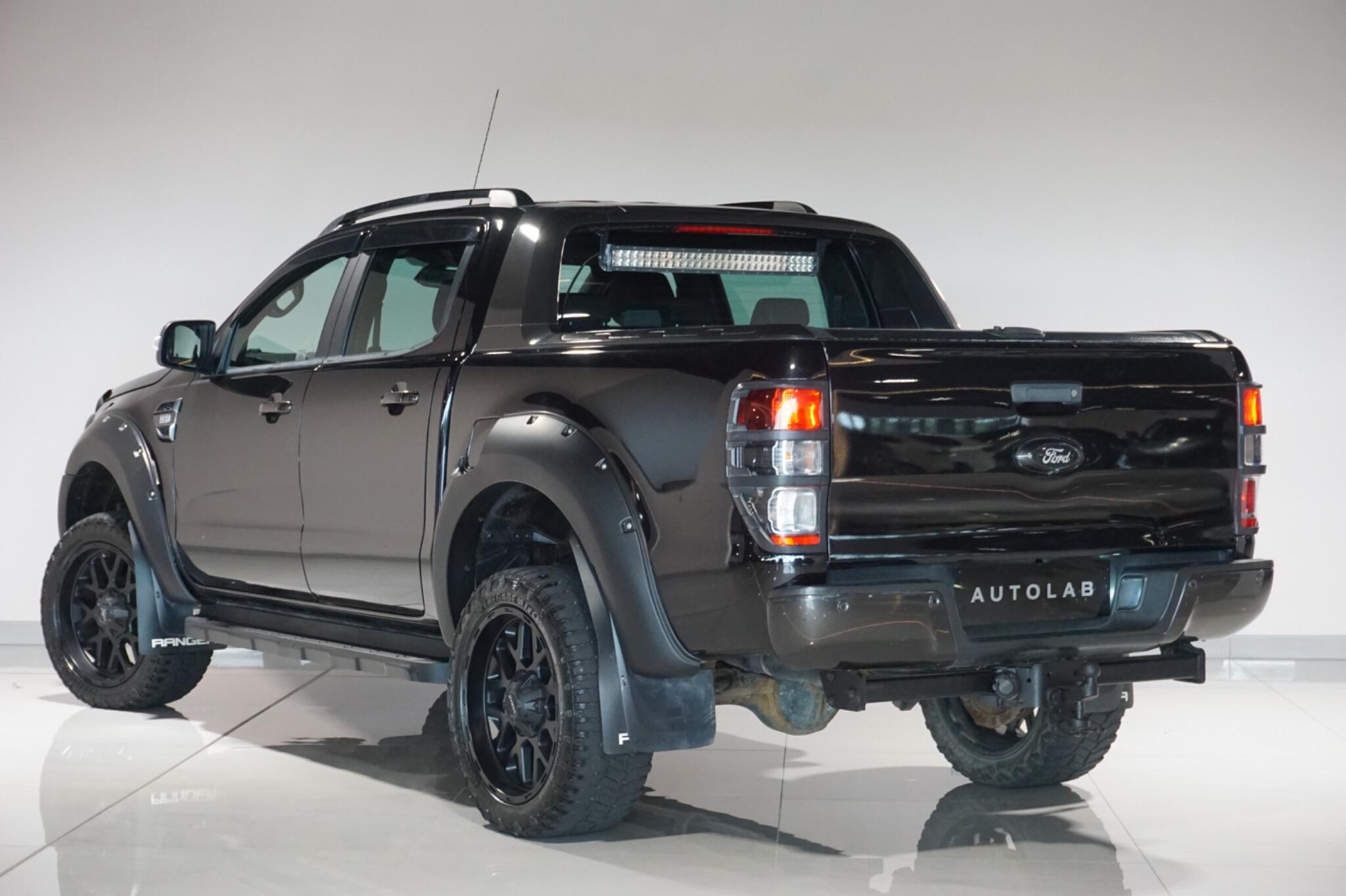 Ford Ranger 3.2 TDCi Wildtrak Pickup Double Cab 4dr Diesel Auto 4WD Euro 5 (200 ps)